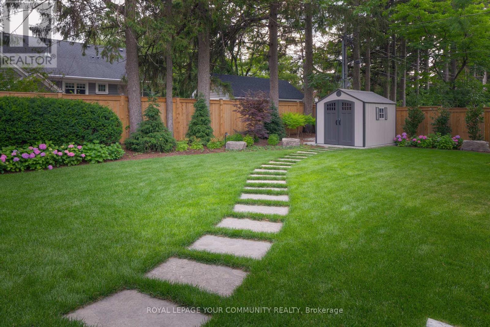 1551 Warland Road, Oakville, Ontario  L6L 1N4 - Photo 41 - W12323502