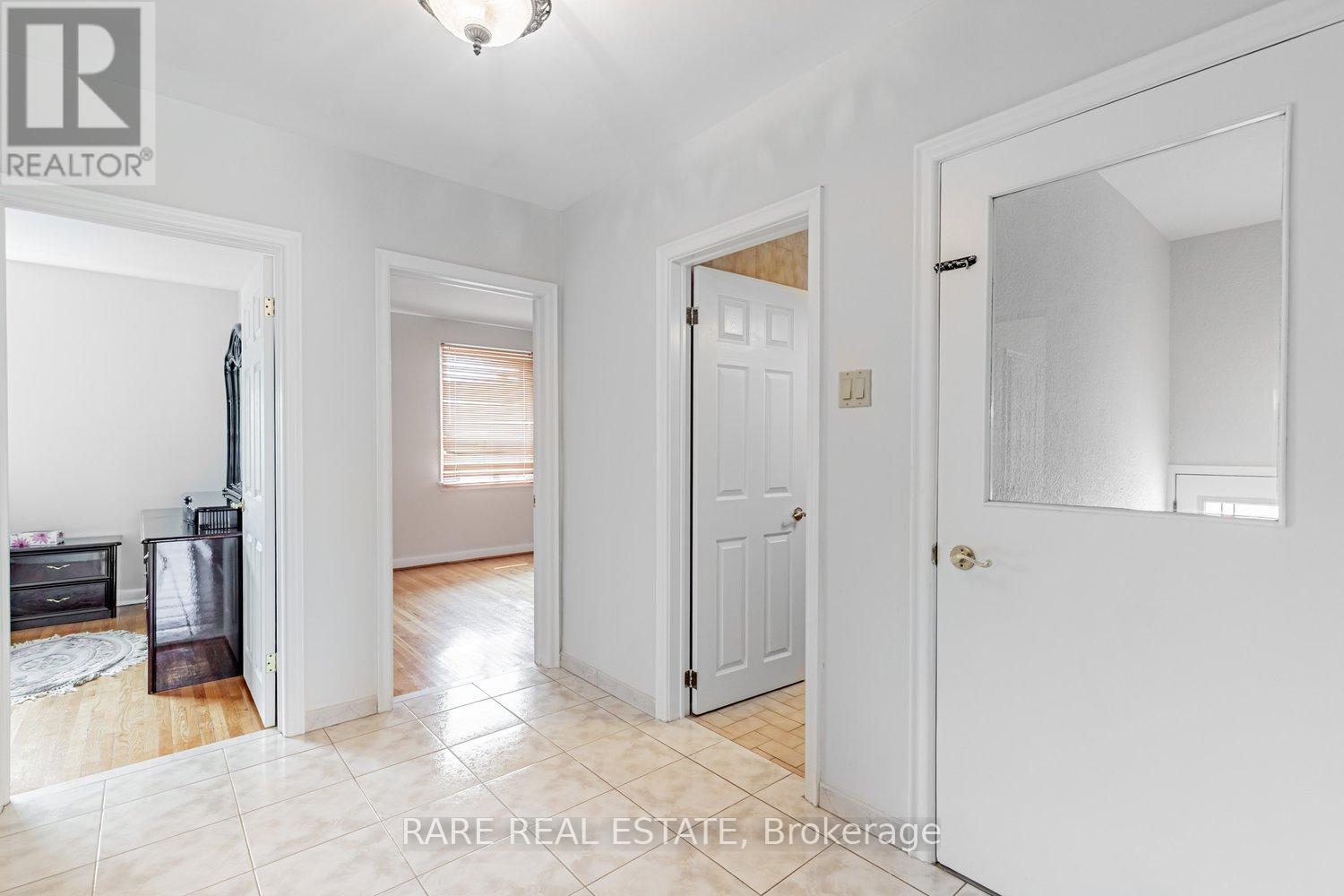 97 Tavistock Road, Toronto, Ontario  M3M 2P1 - Photo 13 - W12335690