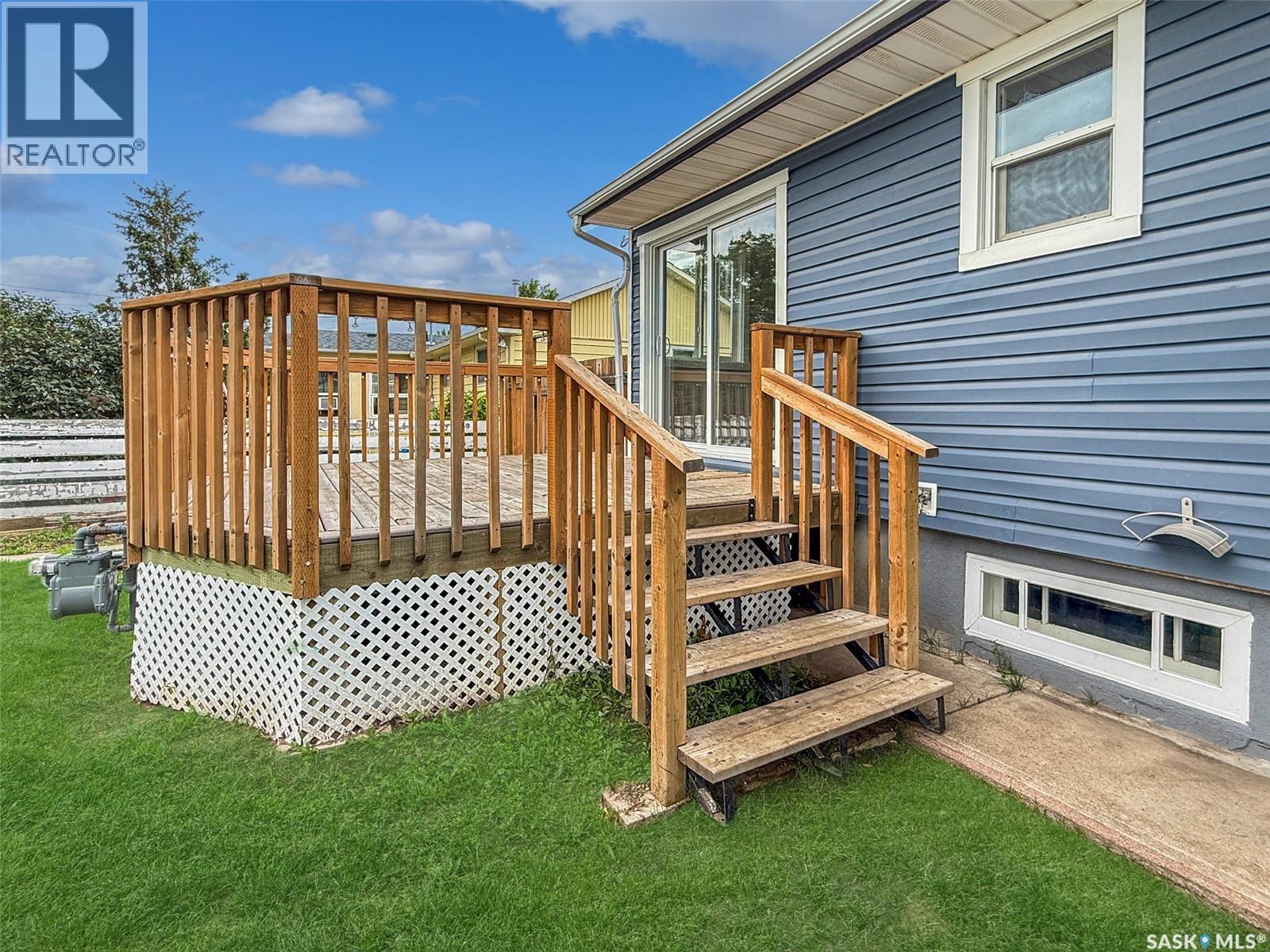 881 8th Avenue Ne, Swift Current, Saskatchewan  S9H 2R6 - Photo 28 - SK015214
