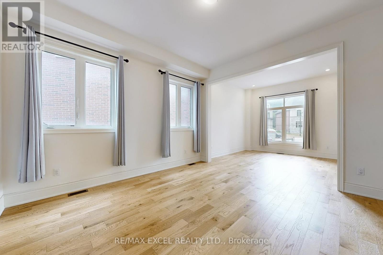 Property at 29 NIGHT SKY COURT image 4