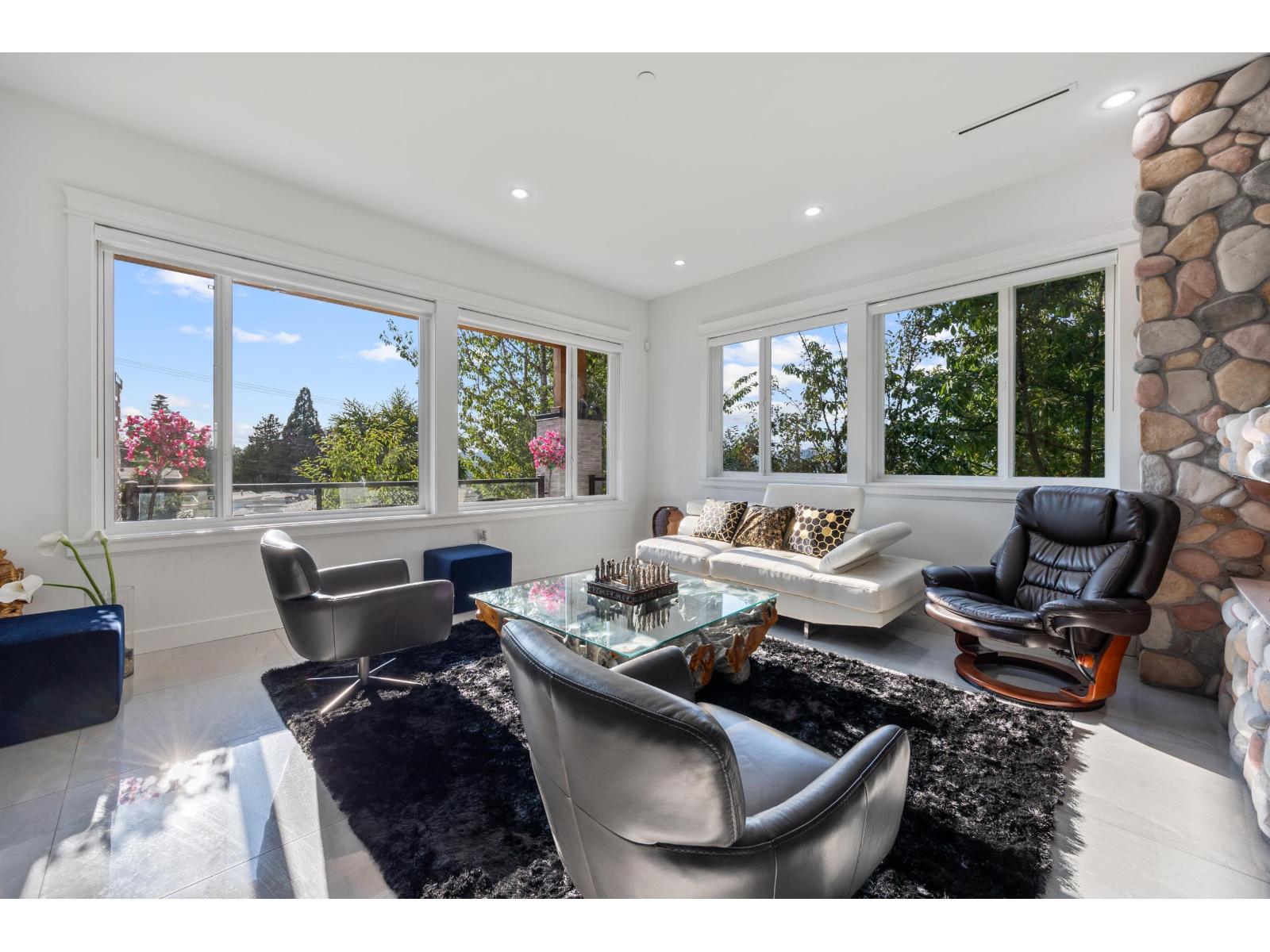 Property at 10088 121 STREET image 5