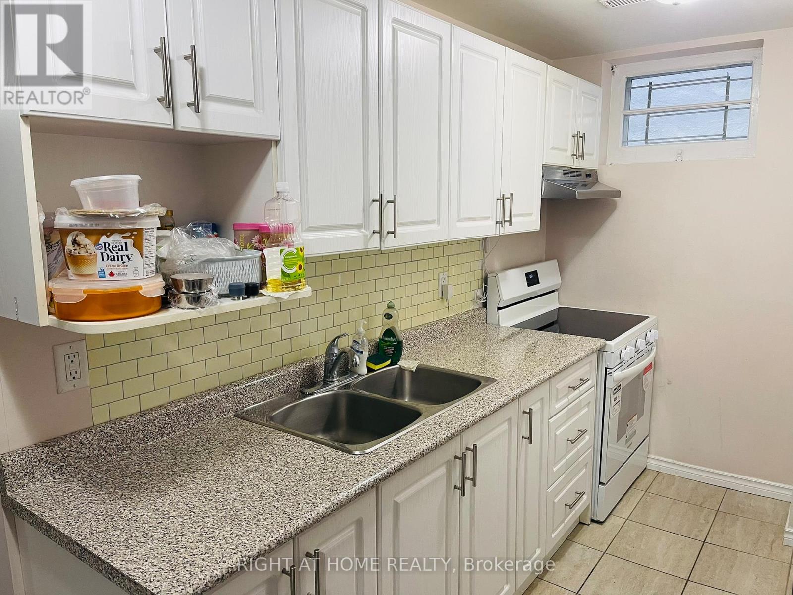 Lower - 24 Crewe Avenue, Toronto, Ontario  M4C 2J1 - Photo 13 - E12335706