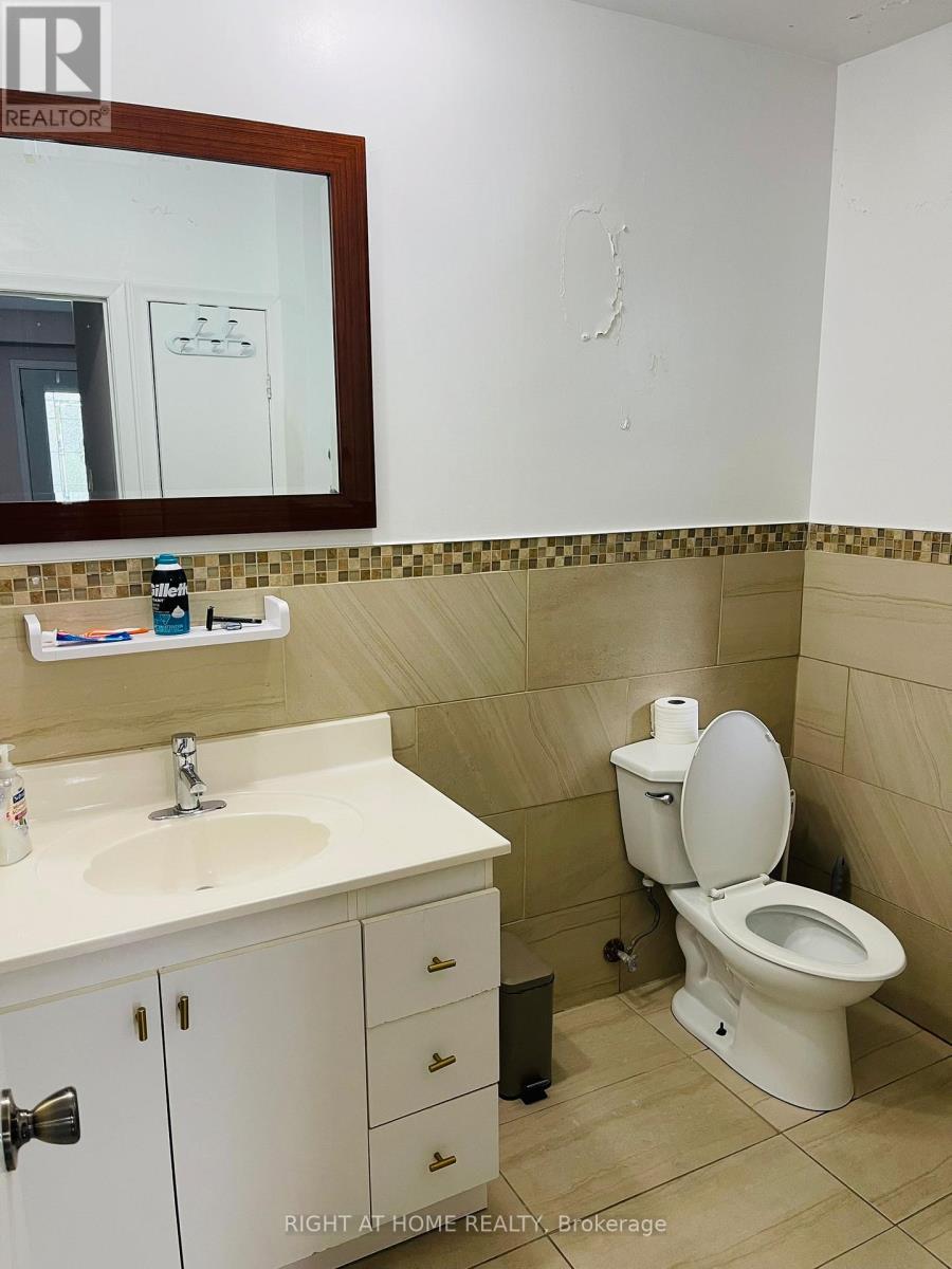 Lower - 24 Crewe Avenue, Toronto, Ontario  M4C 2J1 - Photo 15 - E12335706