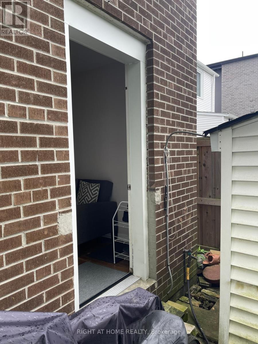 Lower - 24 Crewe Avenue, Toronto, Ontario  M4C 2J1 - Photo 16 - E12335706