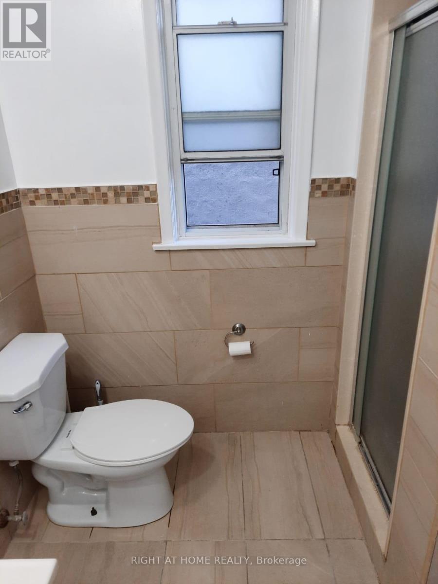 Lower - 24 Crewe Avenue, Toronto, Ontario  M4C 2J1 - Photo 18 - E12335706