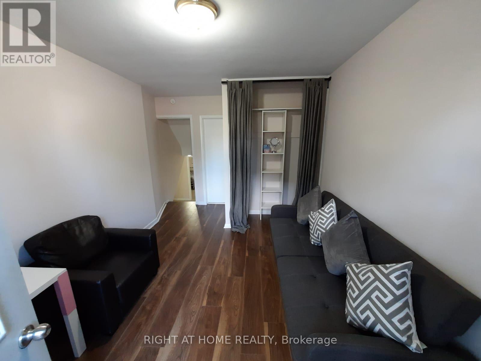 Lower - 24 Crewe Avenue, Toronto, Ontario  M4C 2J1 - Photo 4 - E12335706