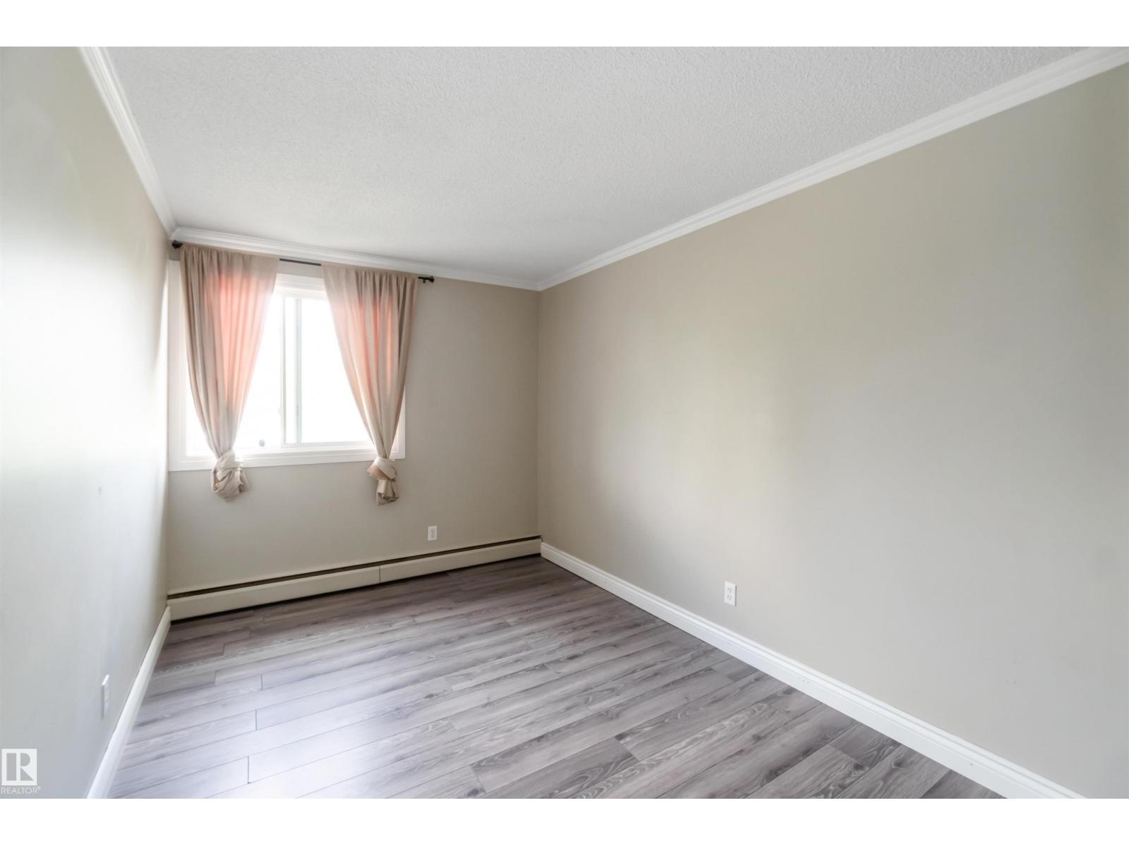 #310 8604 Gateway Bv Nw, Edmonton, Alberta  T6E 4B6 - Photo 17 - E4452262