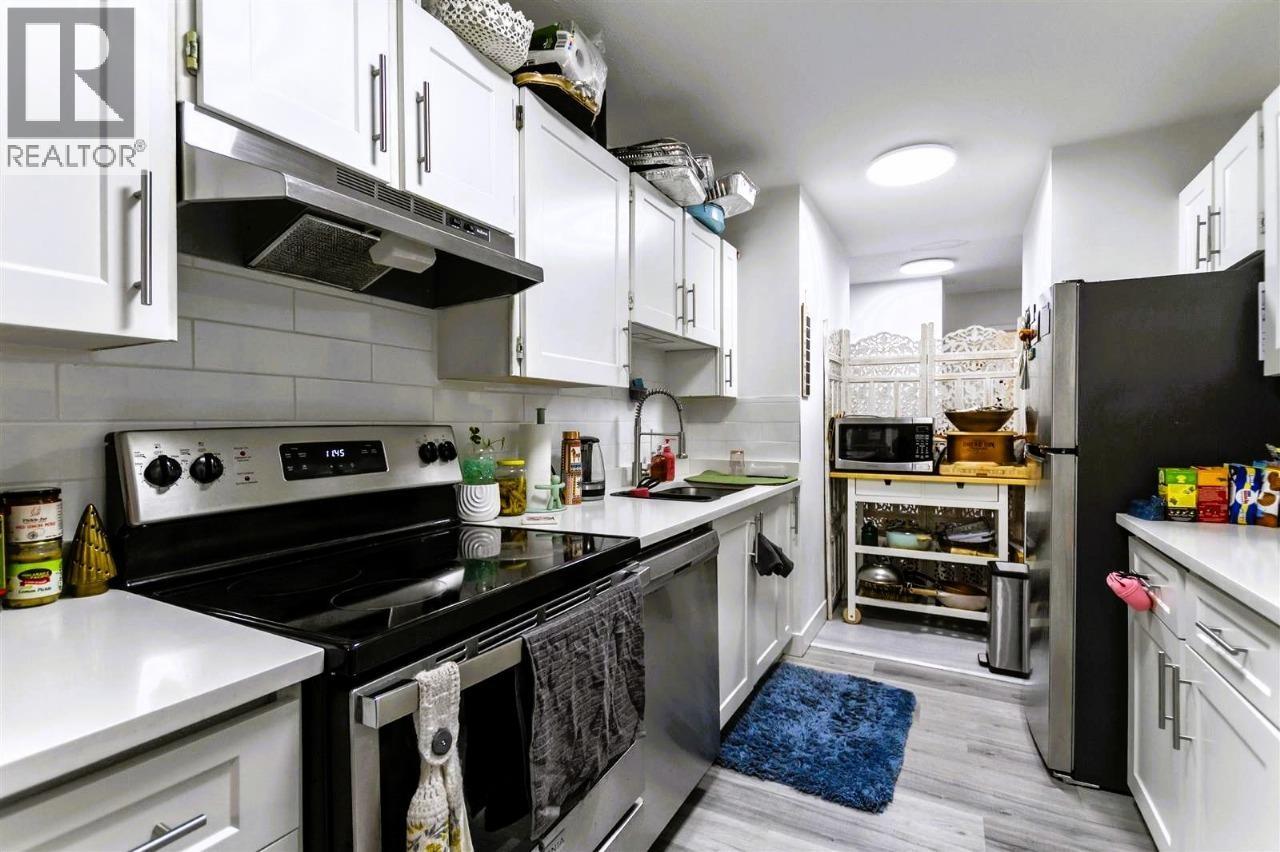 201 6540 Burlington Avenue, Burnaby, British Columbia  V5H 4G3 - Photo 2 - R3023266