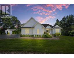 261 Aberdeen Drive, Fall River, Ca