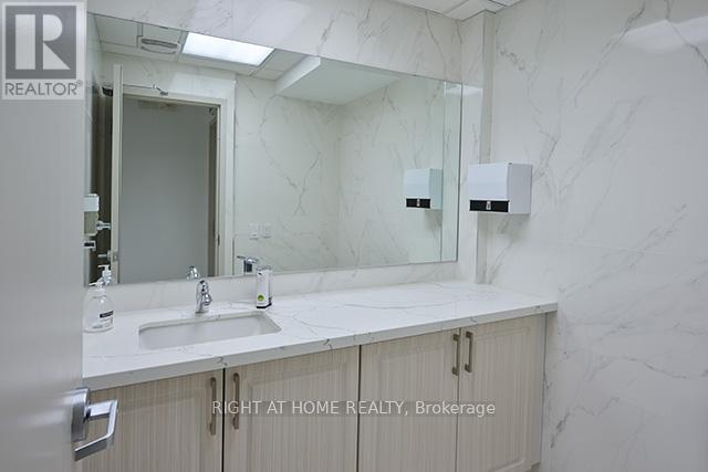 500 - 170 Sheppard Avenue E, Toronto, Ontario  M2N 3A4 - Photo 6 - C12335739