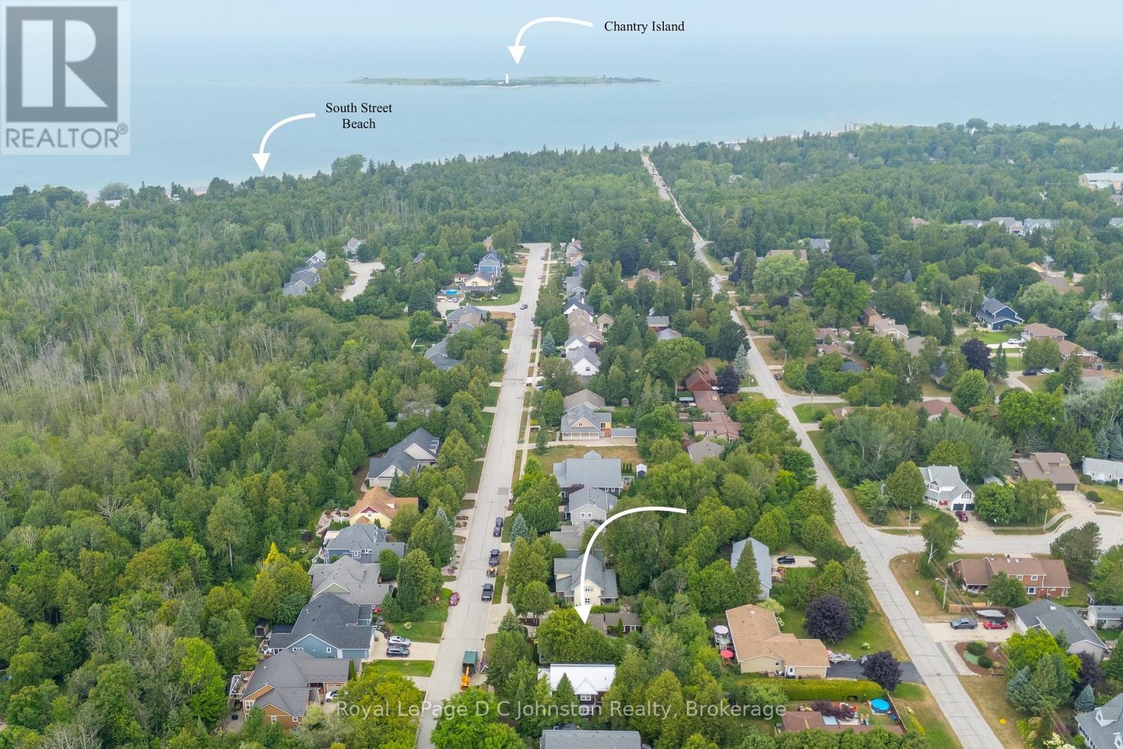 240 Summerhill Road, Saugeen Shores, Ontario  N0H 2L0 - Photo 5 - X12334915