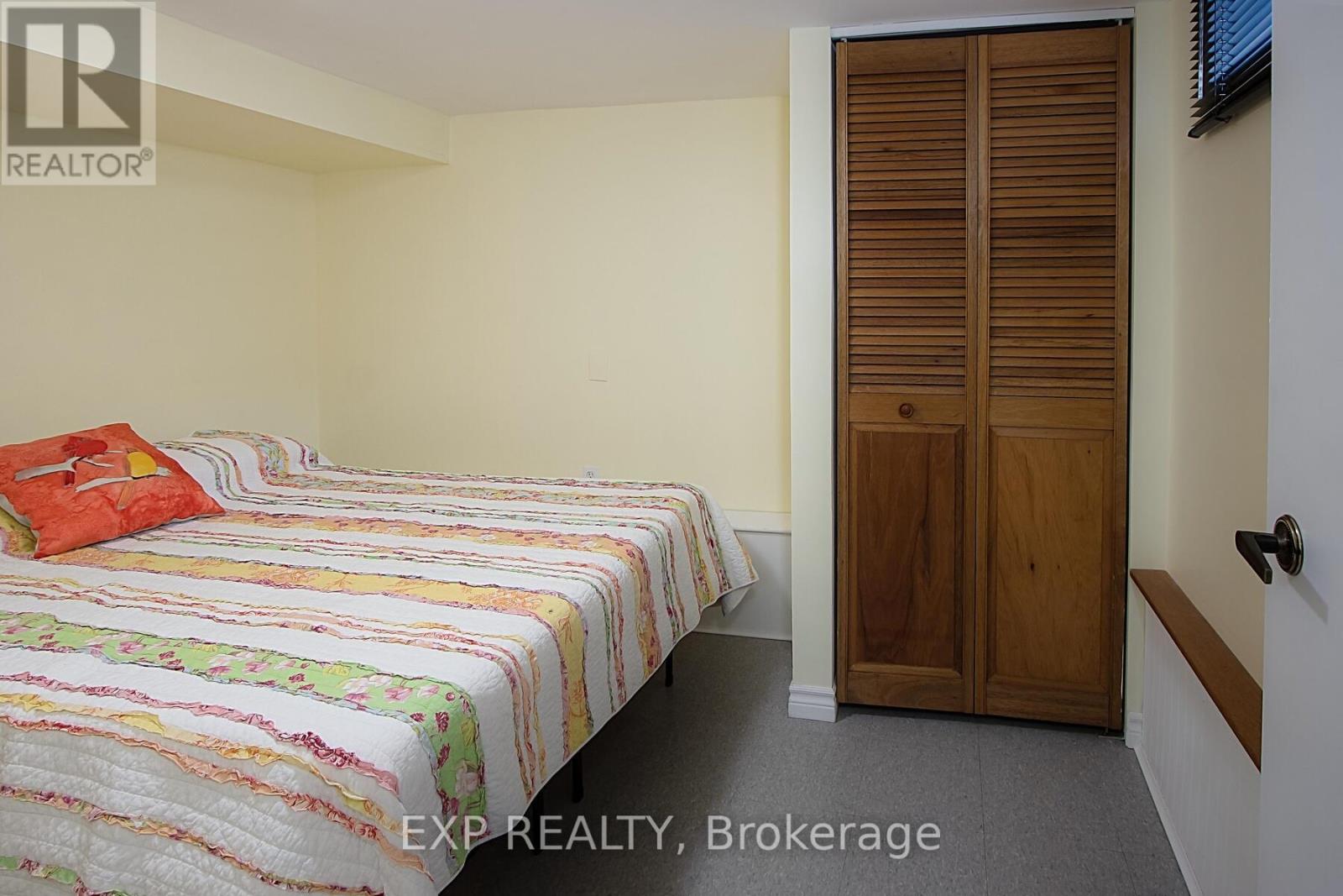 4027 Catherine Street, Thames Centre (Dorchester), Ontario  N0L 1G2 - Photo 22 - X12335755