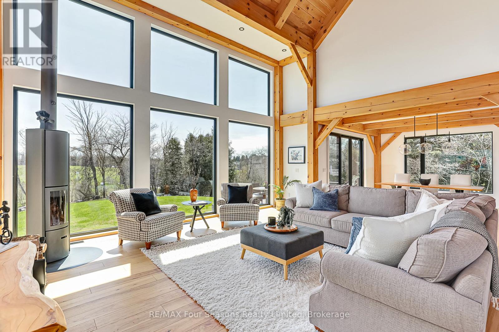 113 Slabtown Road W, Blue Mountains, Ontario  N0H 1J0 - Photo 5 - X12119141