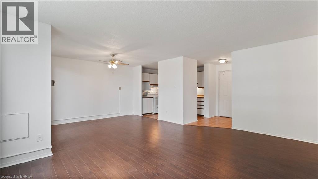 421 Fairview Drive Unit# 101, Brantford, Ontario  N3R 7M3 - Photo 11 - 40719999