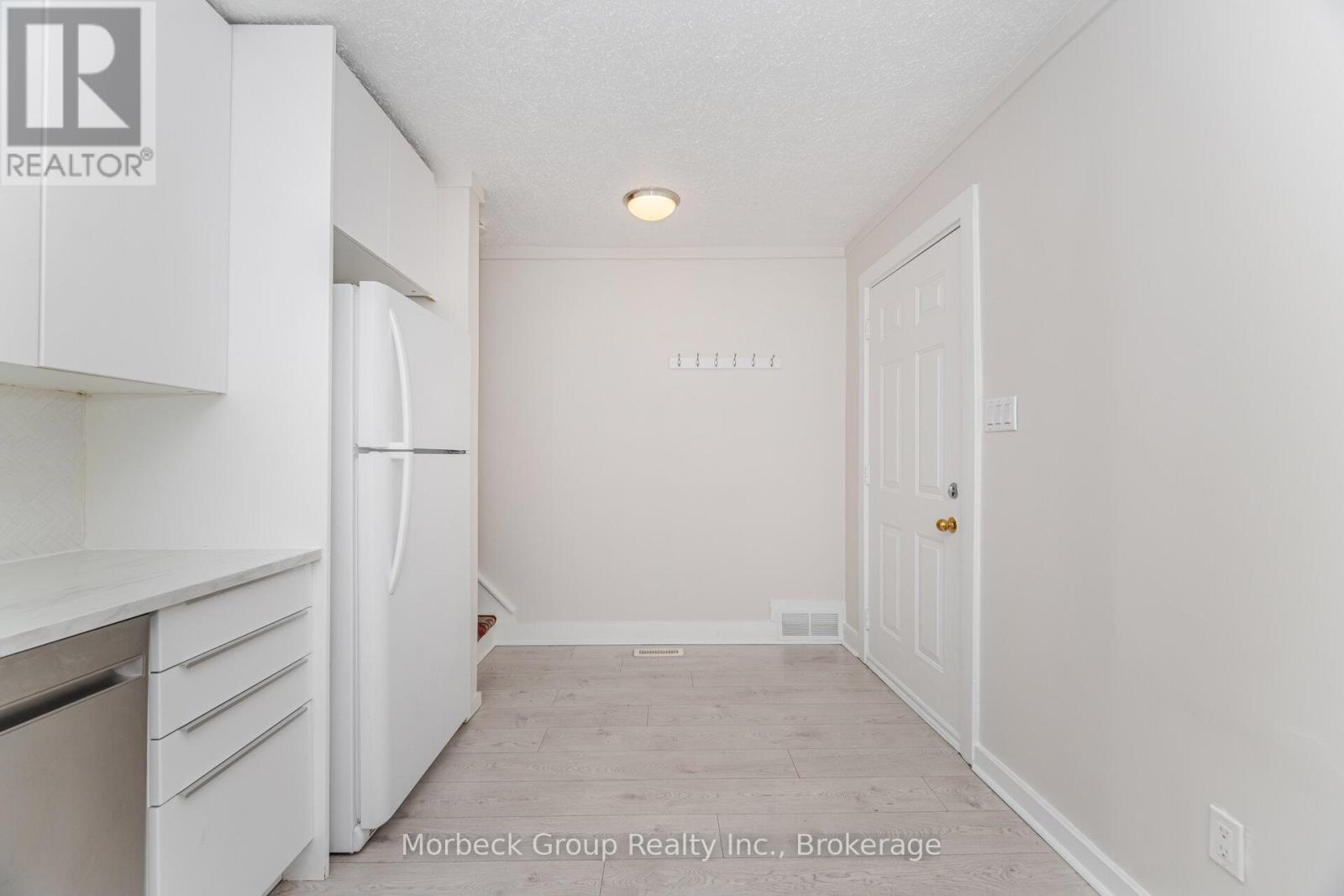 151 Lottridge Street, Hamilton, Ontario  L8L 6V5 - Photo 8 - X12309807
