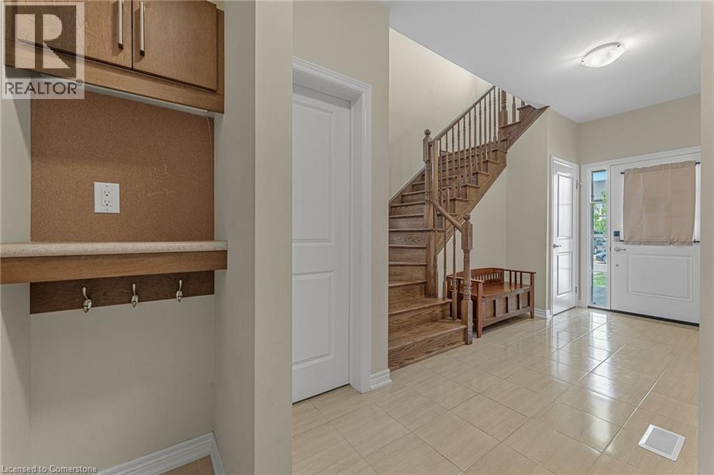 Property at 125 MONARCH Street image 5