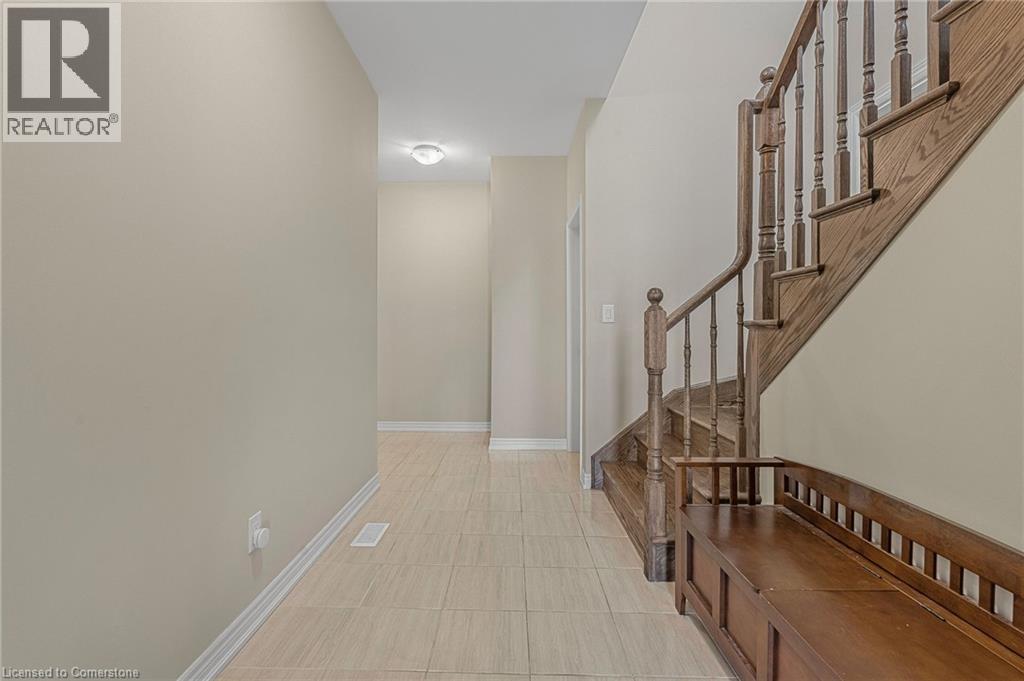 Property at 125 MONARCH Street image 4