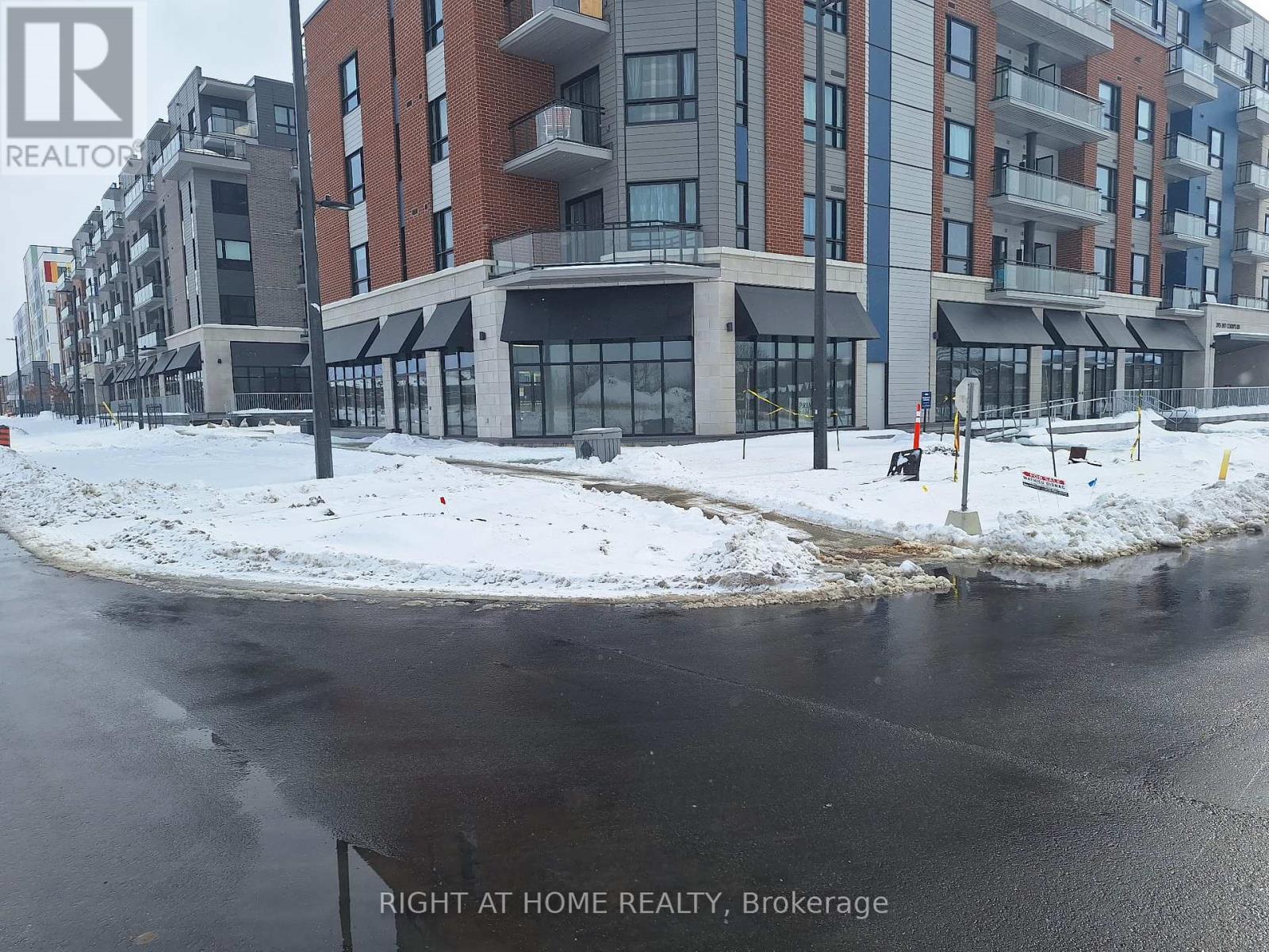 393 CODD'S ROAD, ottawa, Ontario