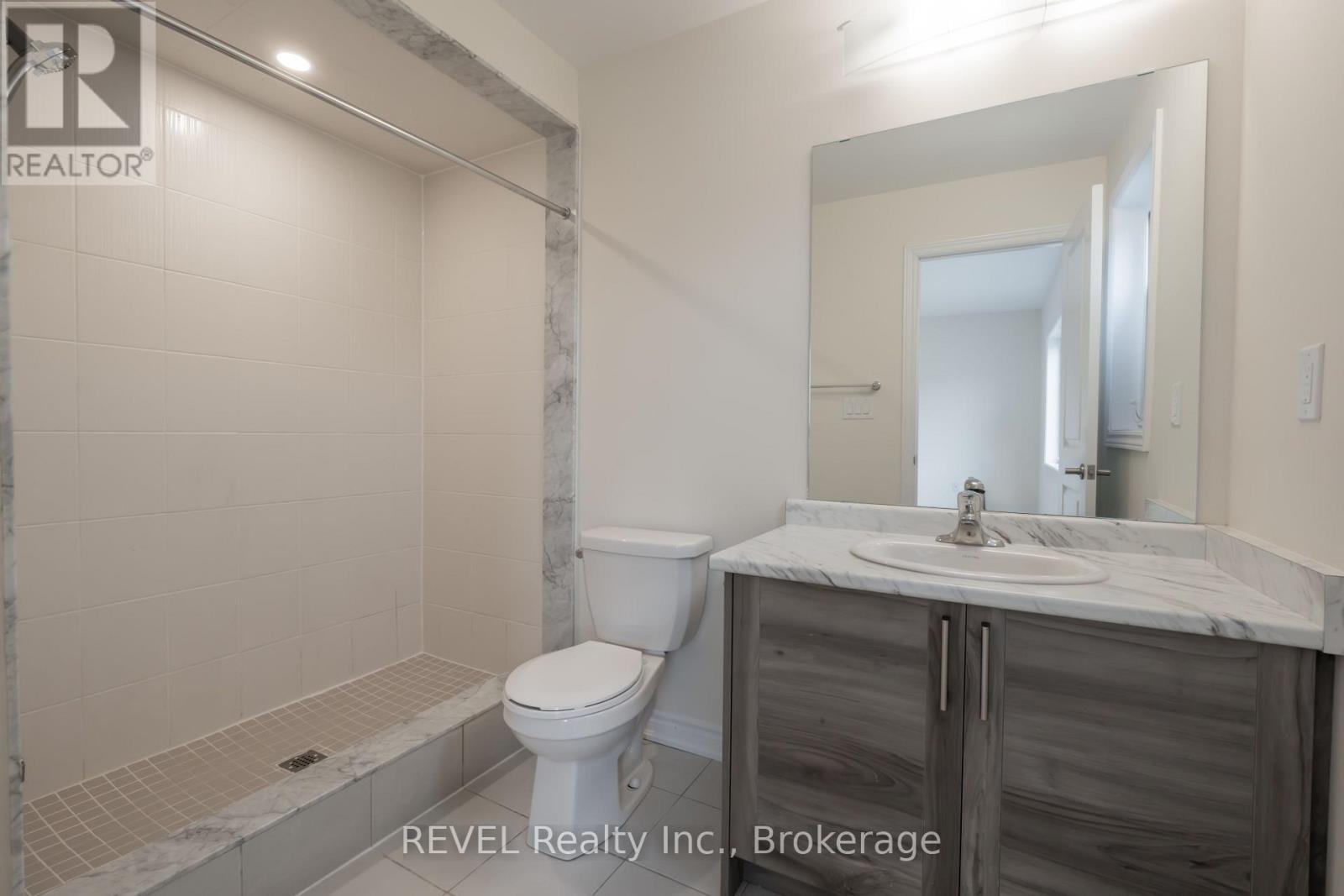 52 Ever Sweet Way, Thorold, Ontario  L2V 0R6 - Photo 19 - X12335791