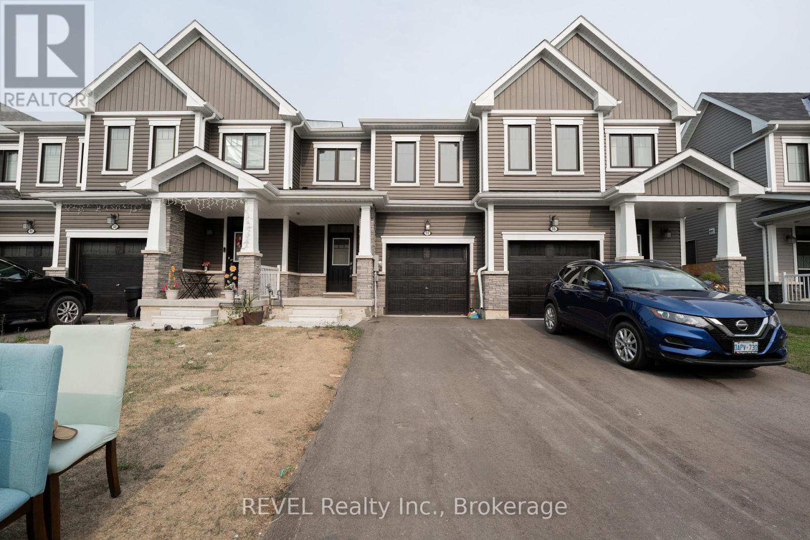52 Ever Sweet Way, Thorold, Ontario  L2V 0R6 - Photo 2 - X12335791