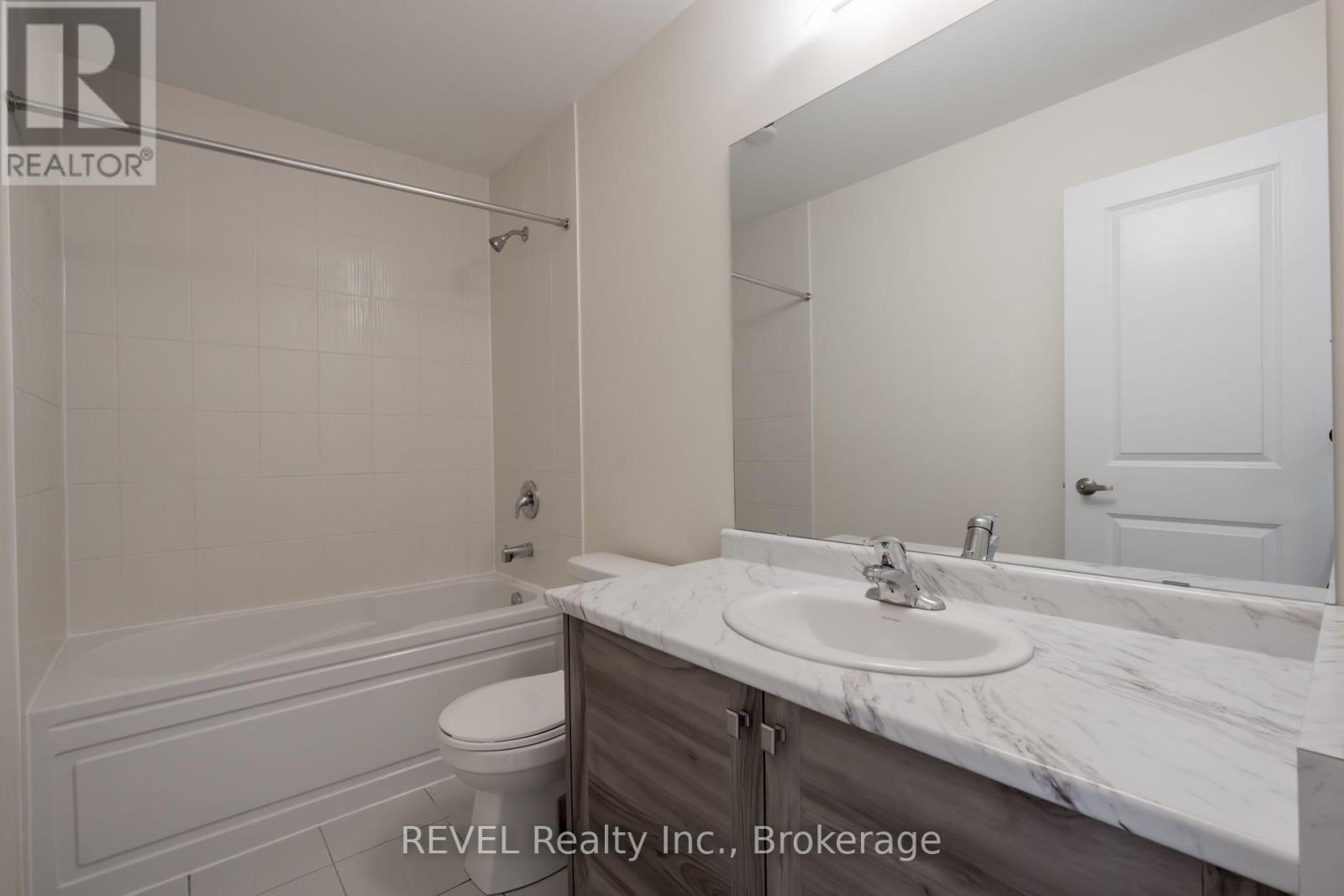 52 Ever Sweet Way, Thorold, Ontario  L2V 0R6 - Photo 22 - X12335791