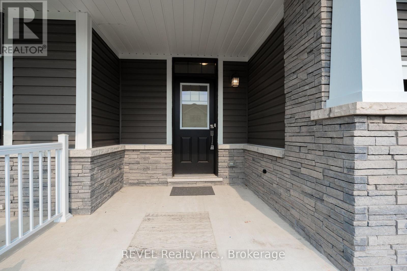 52 Ever Sweet Way, Thorold, Ontario  L2V 0R6 - Photo 4 - X12335791