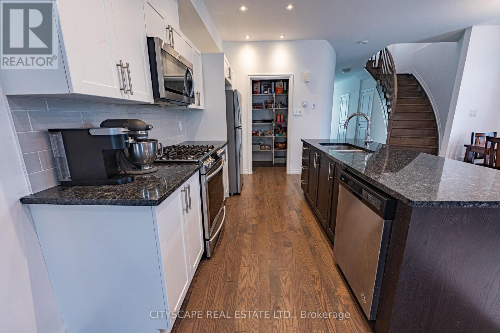 174 Joshua Street, Ottawa, Ontario  K1W 0A3 - Photo 18 - X12320412