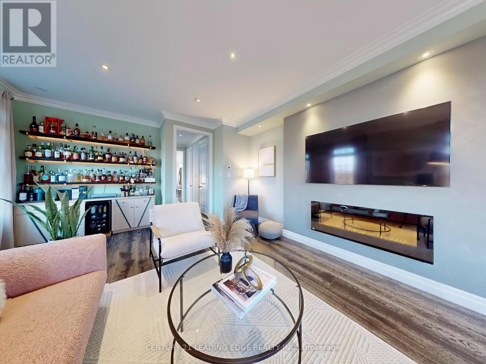 Property at 11 DUNDAS WAY image 5