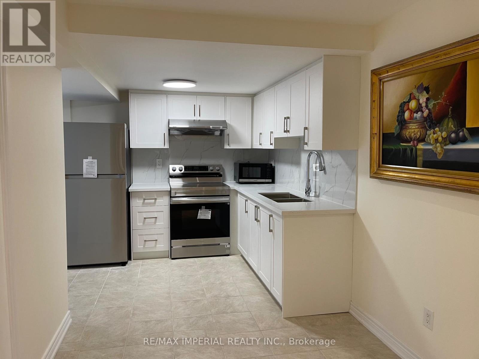 75 Brass Drive, Richmond Hill, Ontario  L4E 4T4 - Photo 6 - N12335788