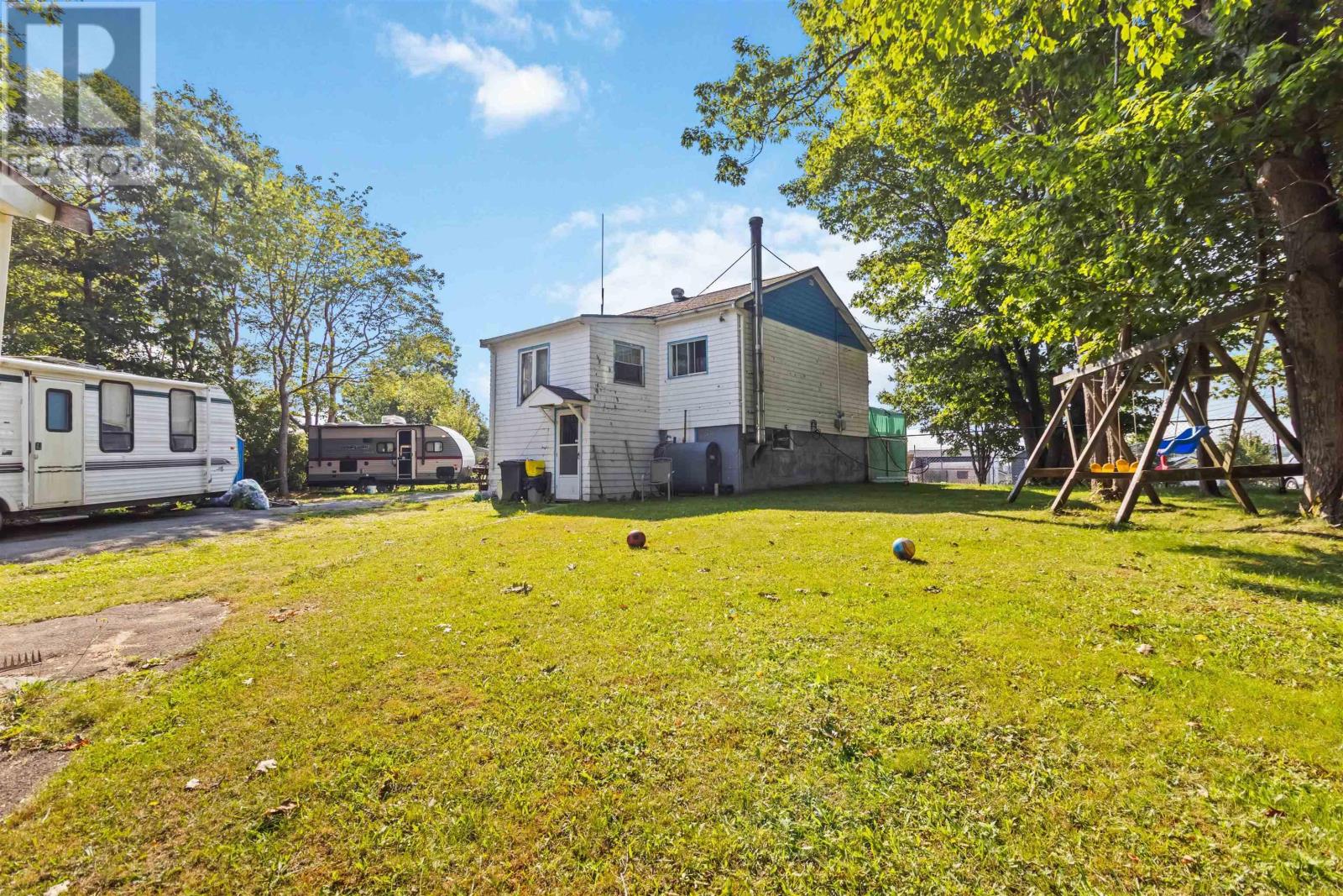 24 Levis Street, Halifax, Nova Scotia  B3R 1L9 - Photo 16 - 202519325