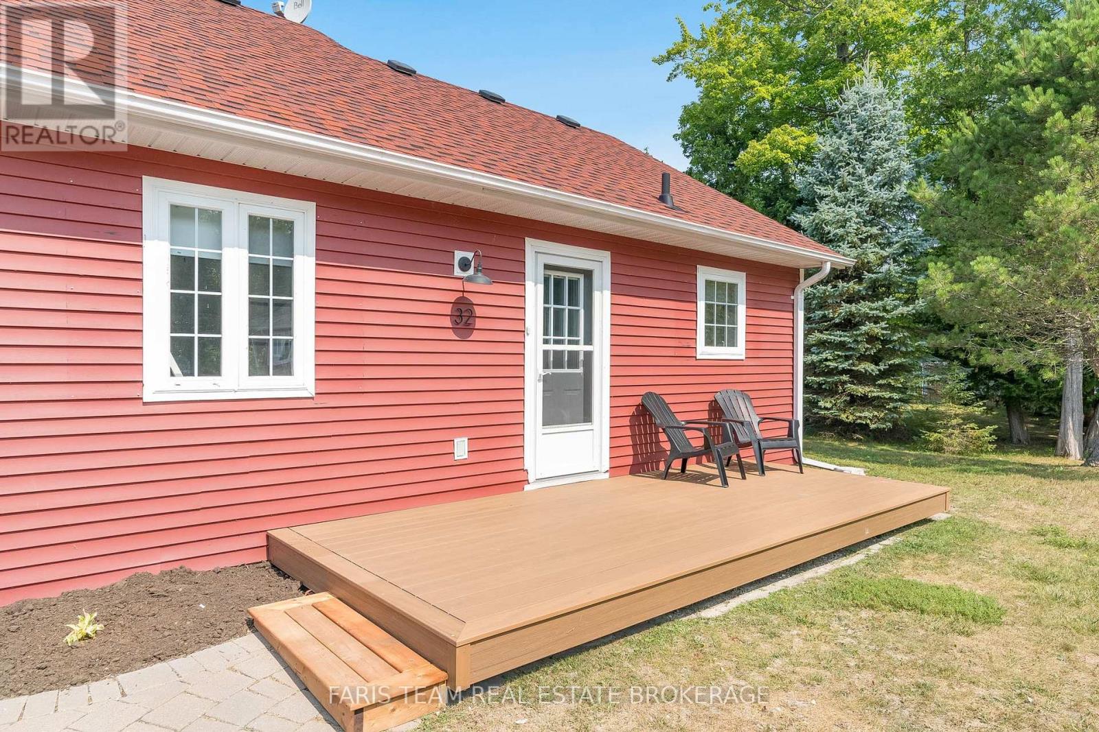32 Algonquin Trail, Wasaga Beach, Ontario  L9Z 1X7 - Photo 4 - S12321807