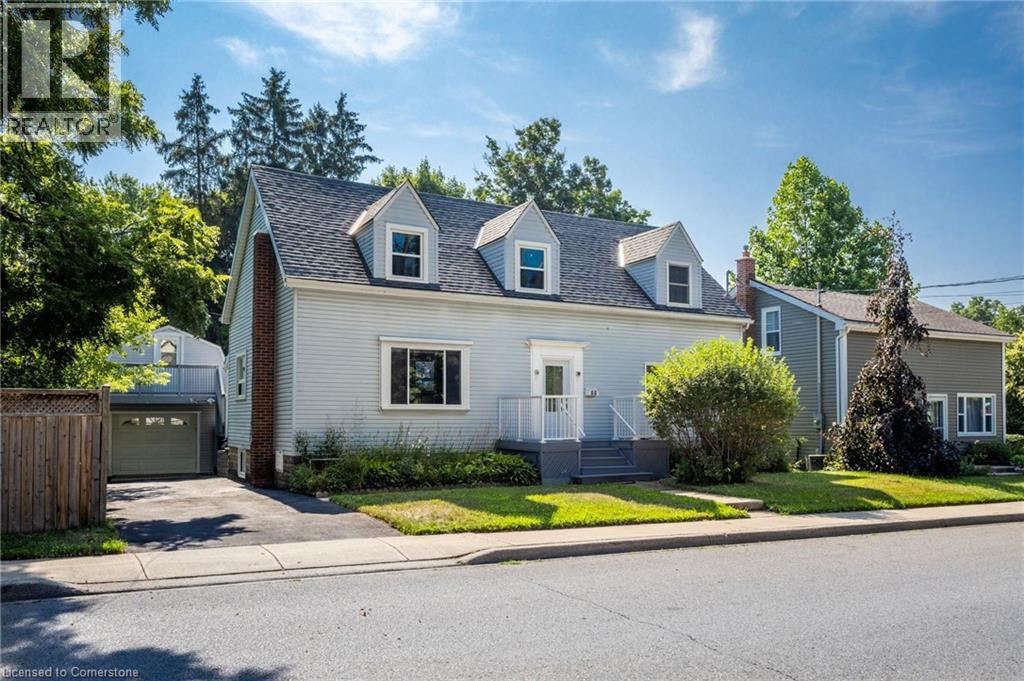 Property at 55 WELLINGTON Street S image 3
