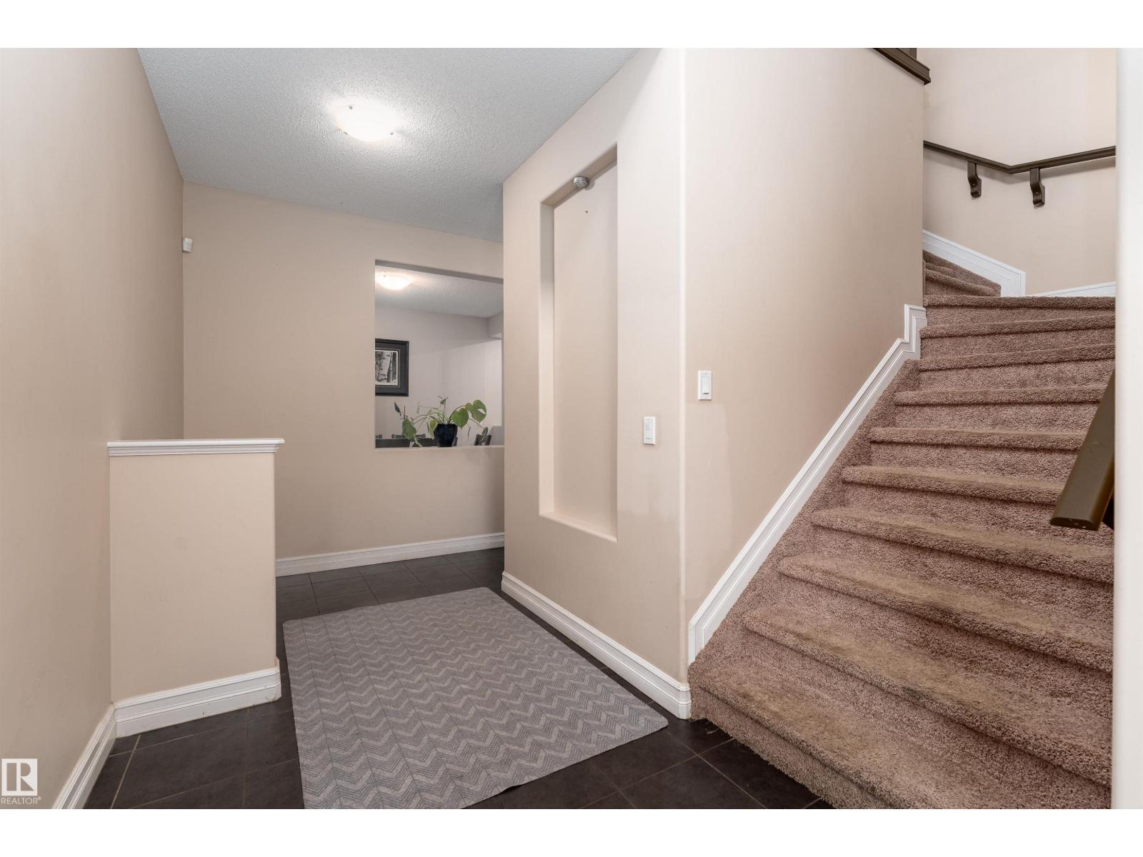 Property at 11535 16 AV SW image 4