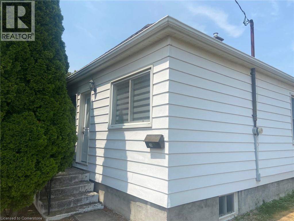 Property at 26 KENT Street image 2