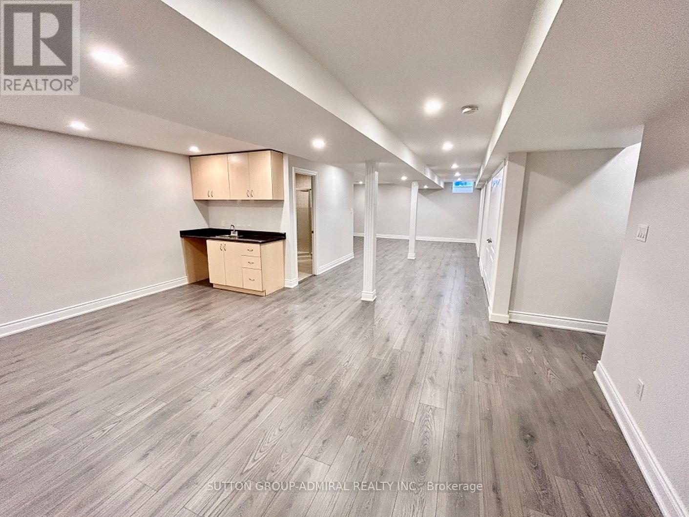 4 Castleglen Boulevard, Markham, Ontario  L6C 0A8 - Photo 31 - N12335821