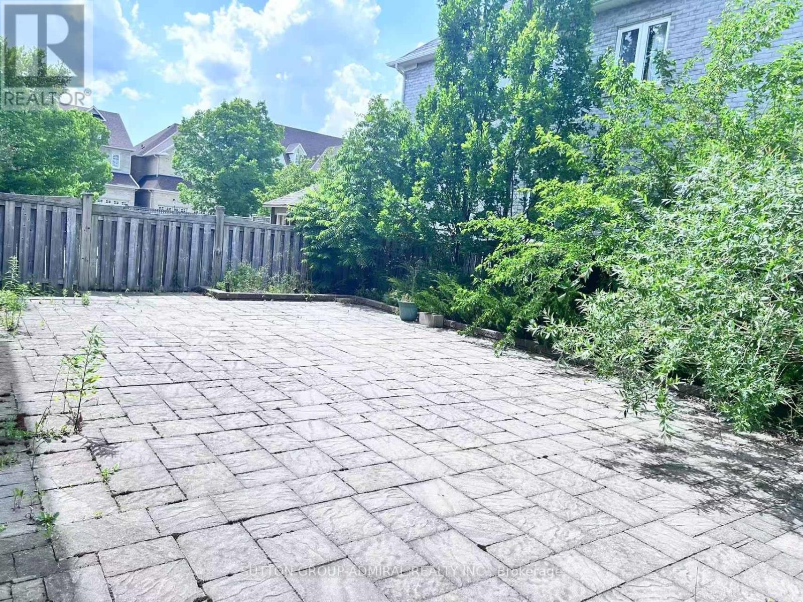4 Castleglen Boulevard, Markham, Ontario  L6C 0A8 - Photo 36 - N12335821