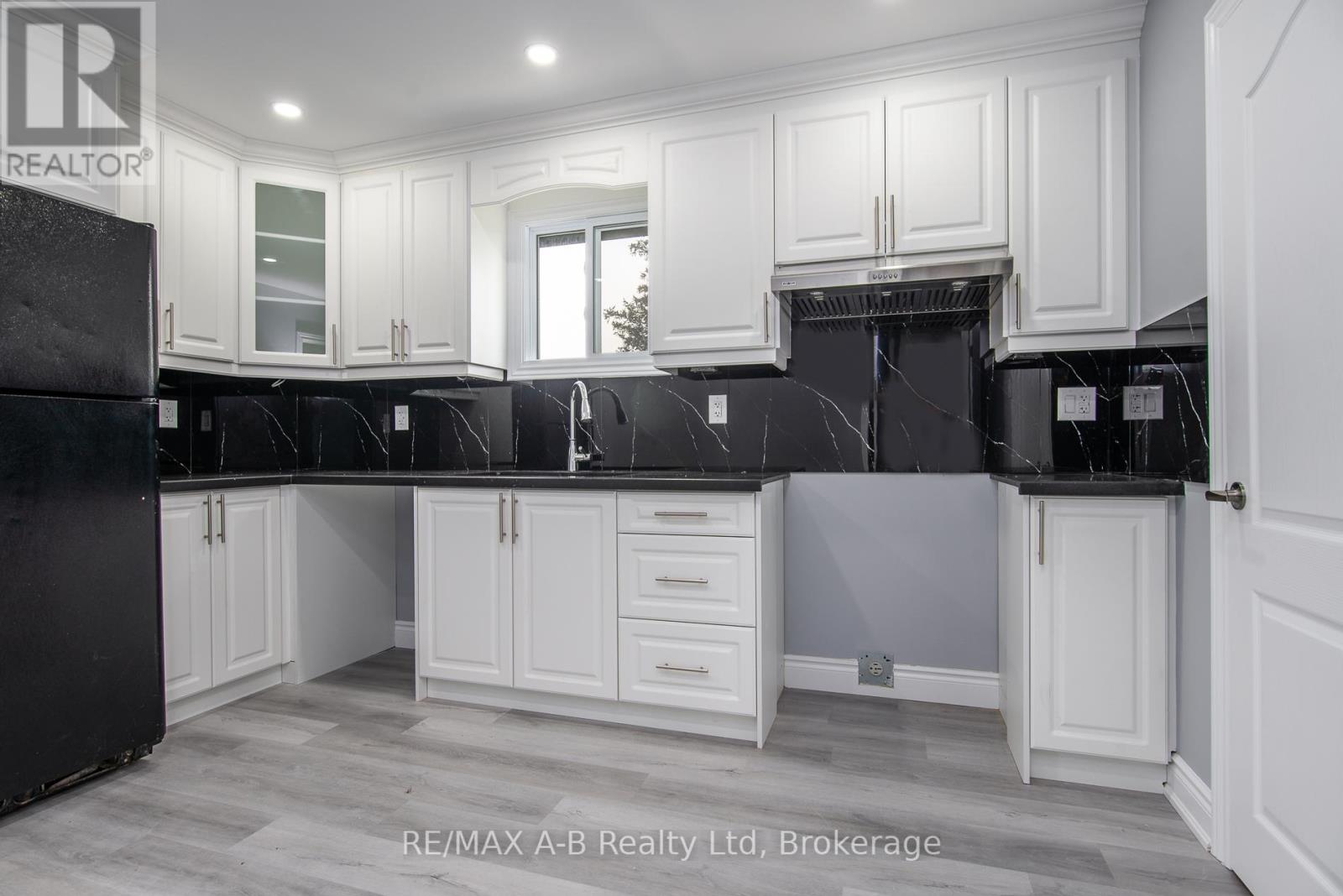 2274 34 Line, Perth East, Ontario  N0B 2P0 - Photo 20 - X12332267