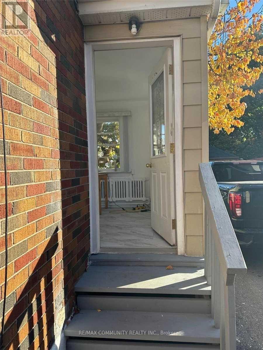 543 Drew Street, Oshawa, Ontario  L1H 5C1 - Photo 2 - E12335853