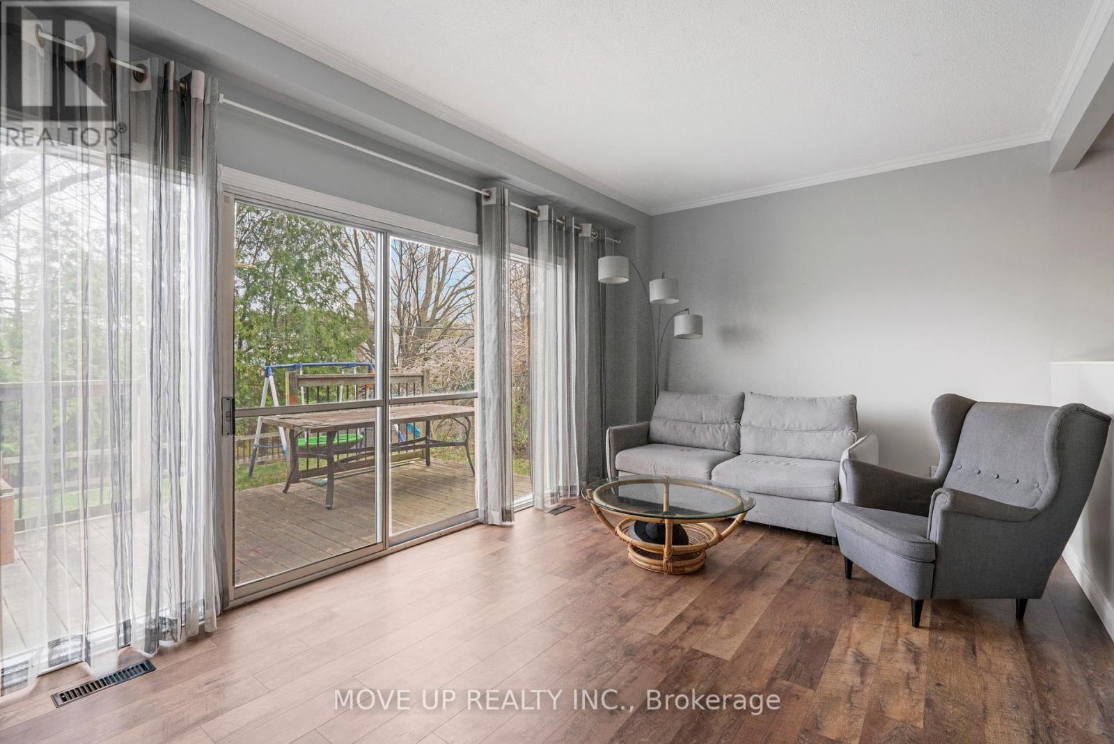 785 Pam Crescent, Newmarket, Ontario  L3Y 5B7 - Photo 13 - N12335854