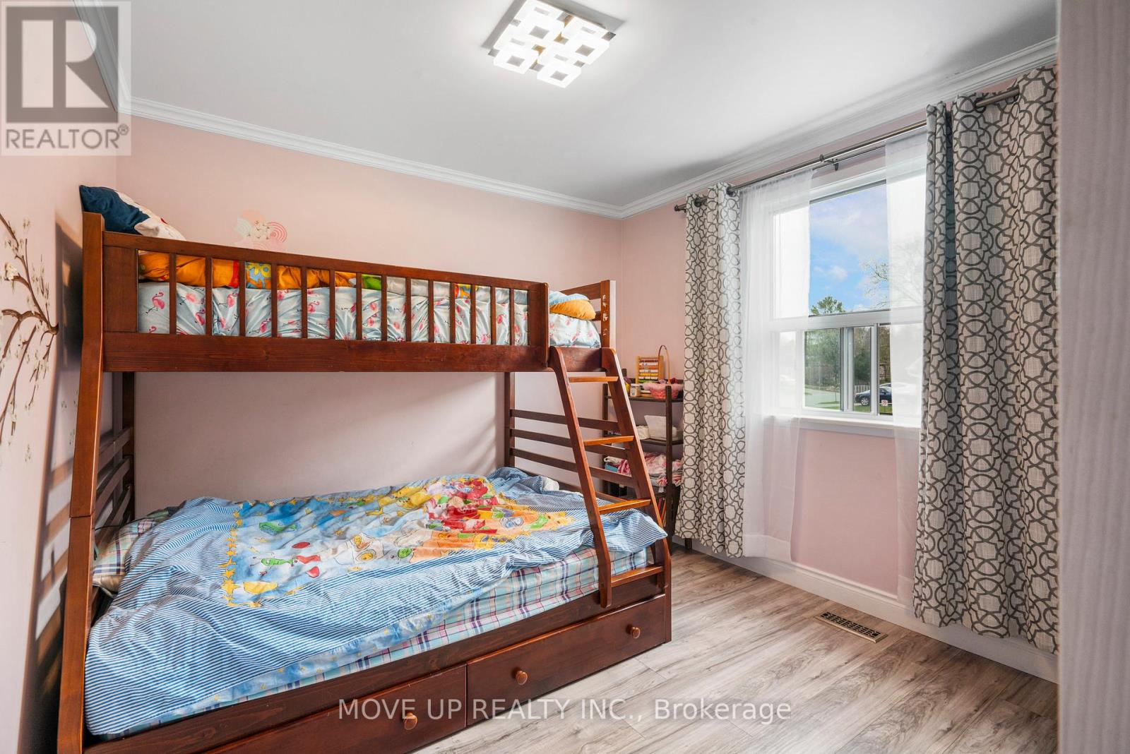 785 Pam Crescent, Newmarket, Ontario  L3Y 5B7 - Photo 21 - N12335854