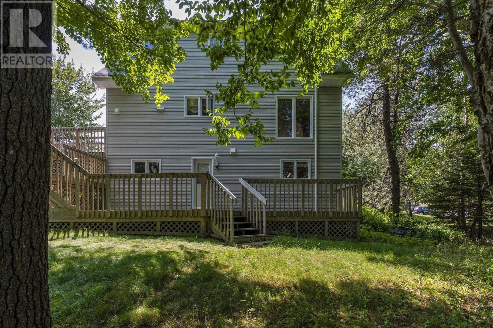Property at 7 Orquel Court image 4