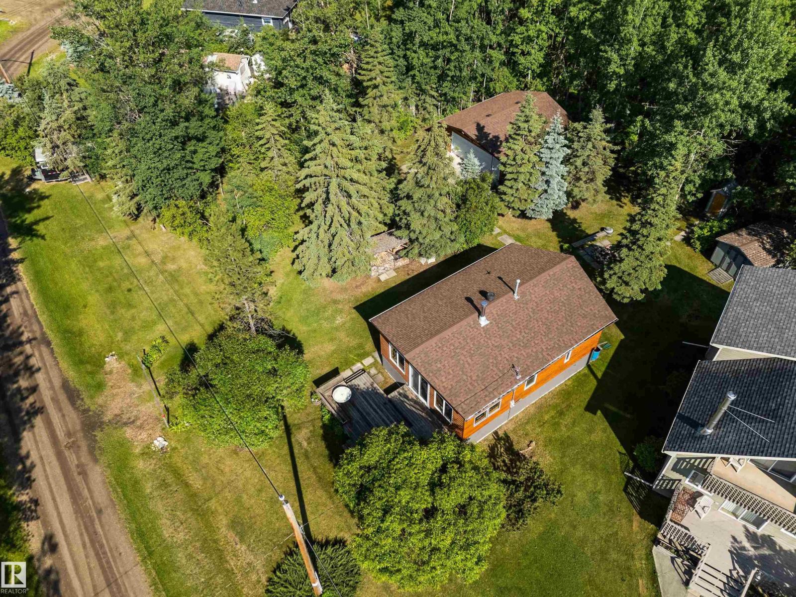 220 2 St, Rural Lac Ste. Anne County, Alberta  T0E 1A0 - Photo 6 - E4442962