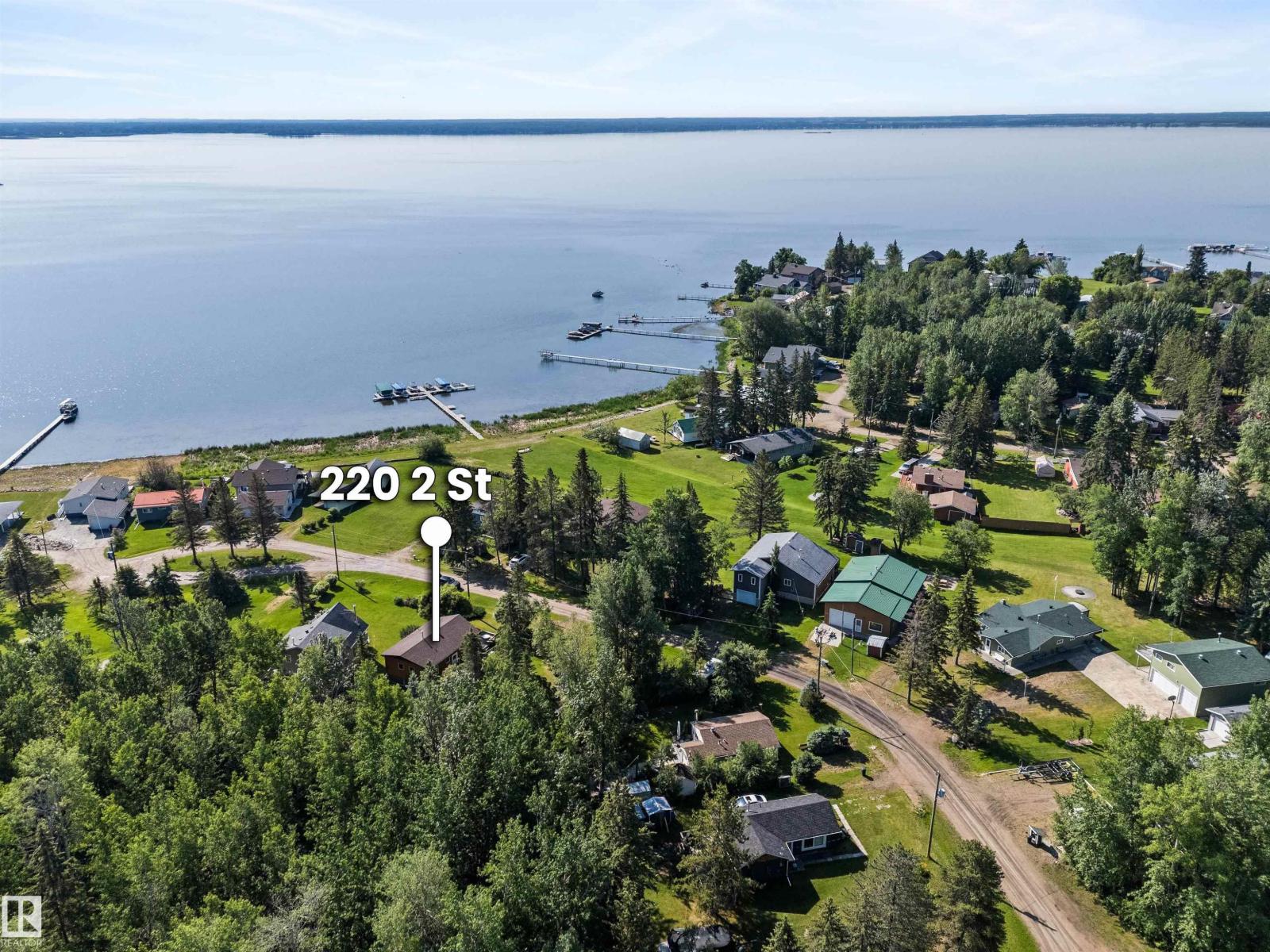 220 2 St, Rural Lac Ste. Anne County, Alberta  T0E 1A0 - Photo 4 - E4442962