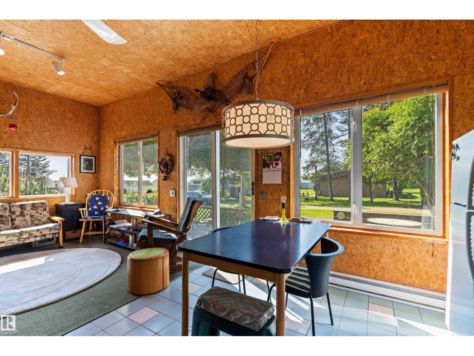 220 2 St, Rural Lac Ste. Anne County, Alberta  T0E 1A0 - Photo 15 - E4442962