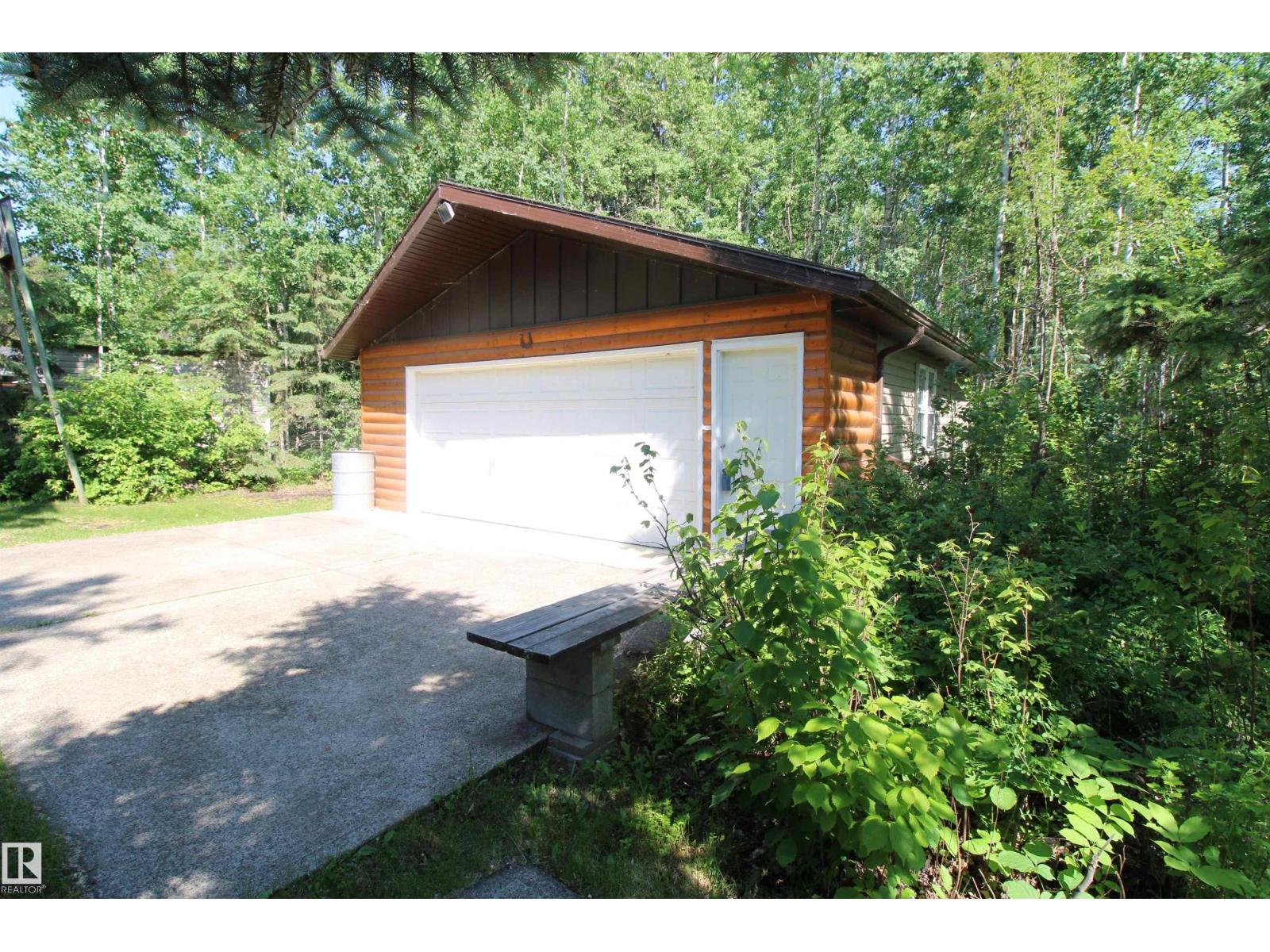 220 2 St, Rural Lac Ste. Anne County, Alberta  T0E 1A0 - Photo 29 - E4442962