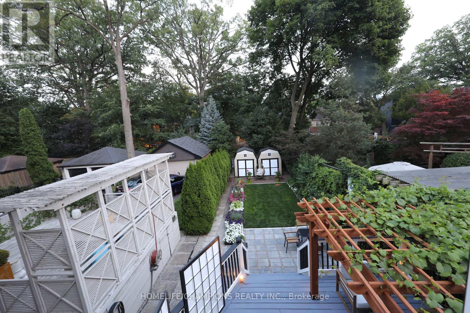 Property at 291 ST CLAIR AVENUE E image 2