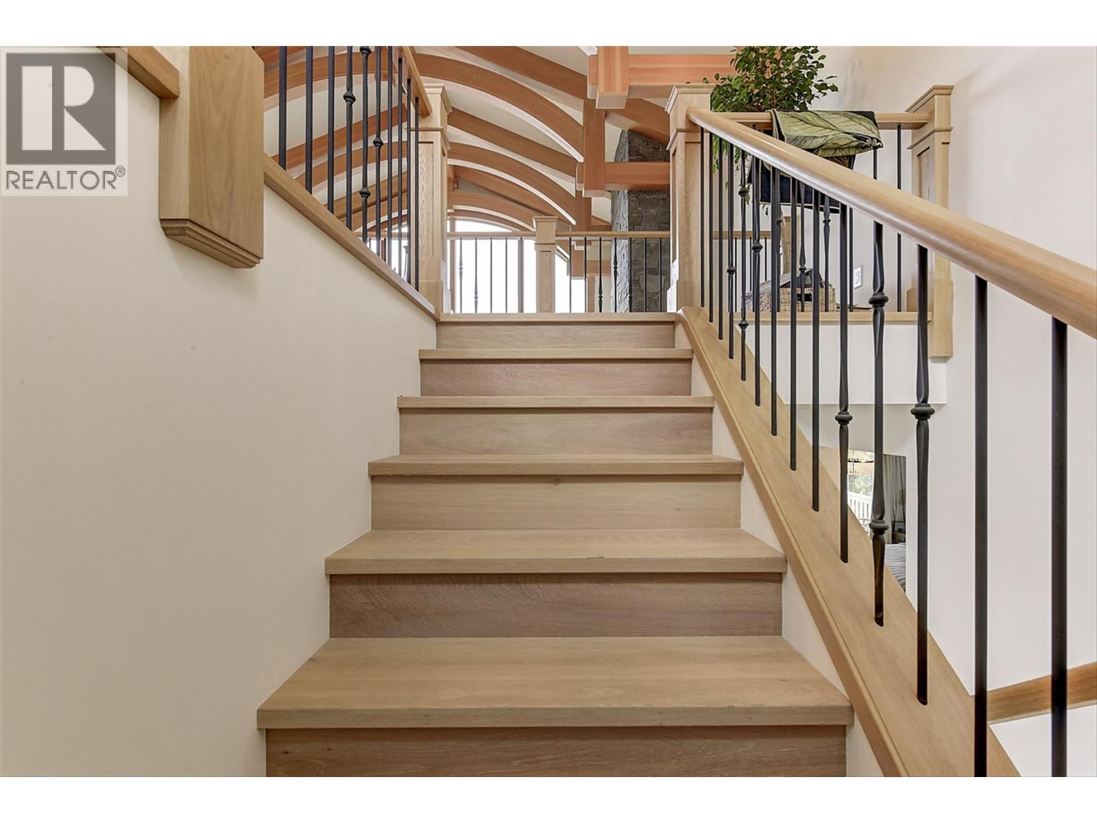 5474 Deadpine Drive Kelowna Photo 40