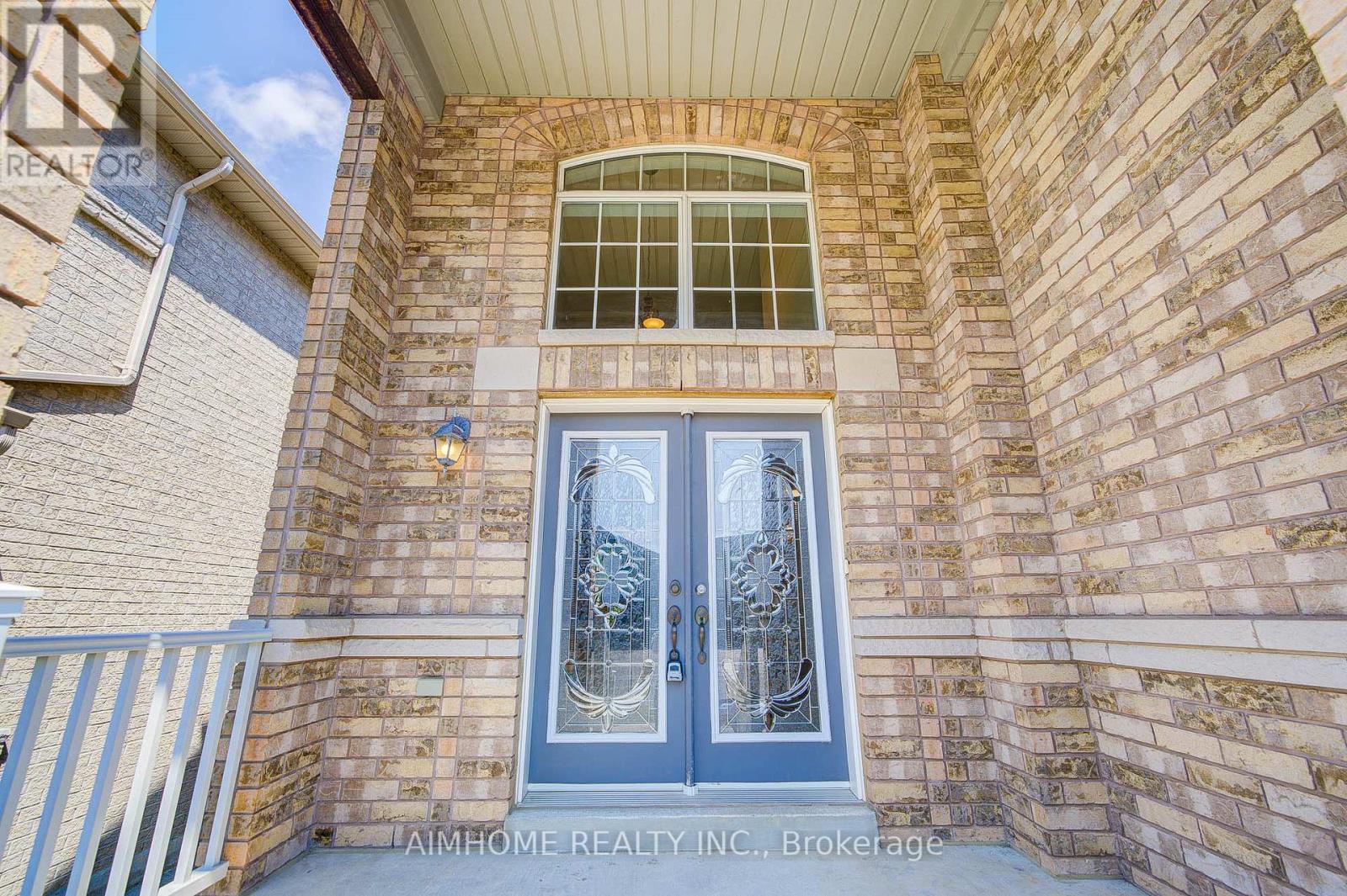 415 Peter Rupert Avenue, Vaughan (Patterson), Ontario  L6A 0N8 - Photo 3 - N12335905