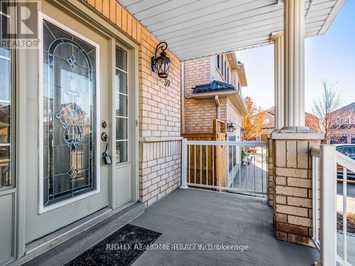 39 Treasure Drive, Brampton, Ontario  L7A 3L7 - Photo 2 - W12335898