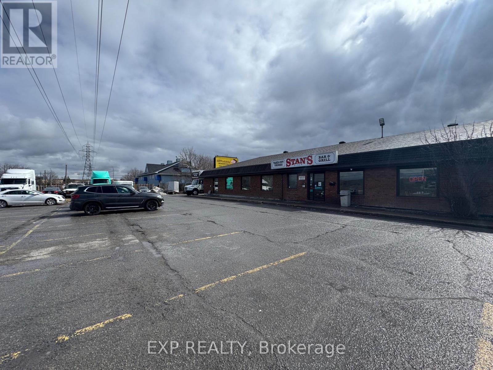 1188 Newmarket Street, Ottawa, Ontario  K1B 1A6 - Photo 6 - X12335909